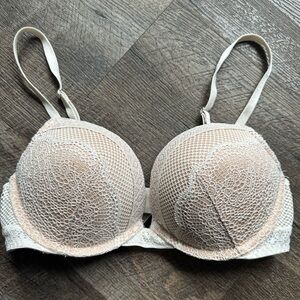 VS bombshell bra 34B